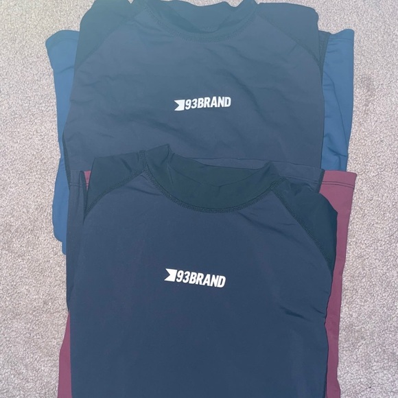 2 Pack Rash Guards - Picture 5 of 8